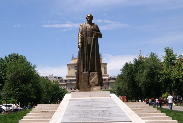 Monumentul lui Garegin Nzhdeh, test pentru Nikol Pashinyan