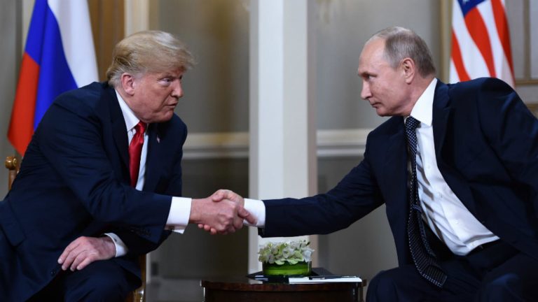 Reacţia Kremlinului, după ce Trump a fost pus sub acuzare în cazul Stormy Daniels