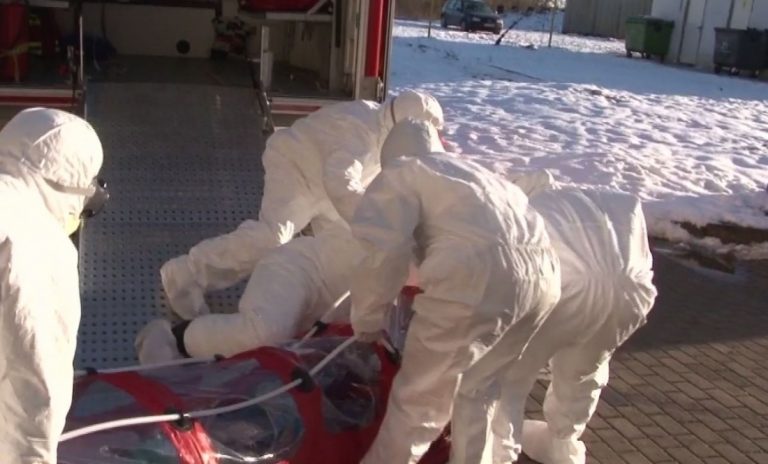 IGSU, precizări după ce pacienta suspectă de coronavirus a fost scăpată la urcarea în ambulanță