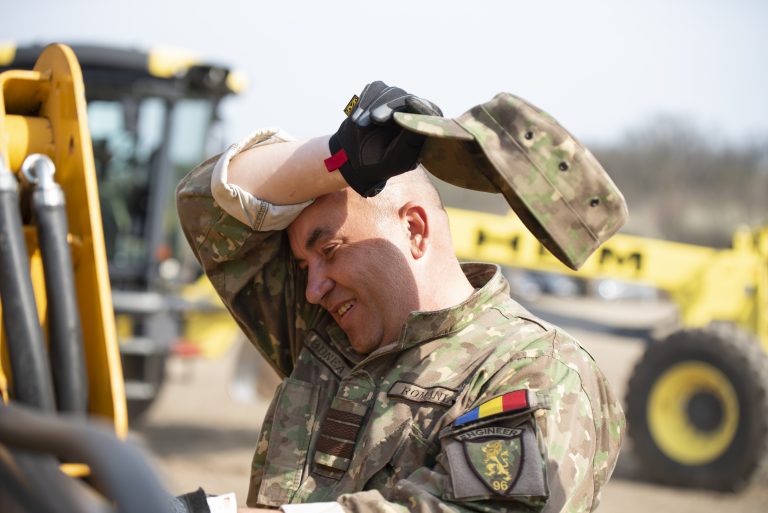 FOTO VIDEO | Prima zi cu armata pe străzi. Misiunile avute de militari până acum, în contextul pandemiei