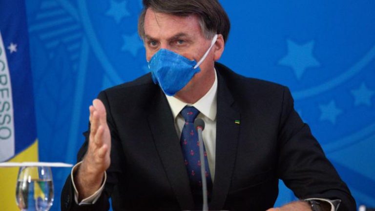 Bolsonaro spune că are „mucegai în plămâni” şi mulţumeşte lui Dumnezeu şi hidroxiclorochinei pentru vindecarea sa de Covid-19