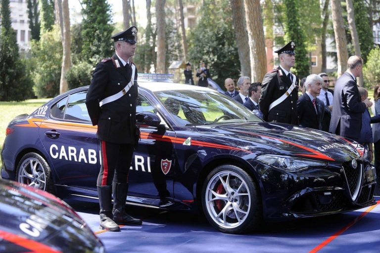 COVID-19, sabie cu două tăișuri: A dus la arestarea unui șef al mafiei italiene, dar ar putea împinge firmele în brațele cămătarilor