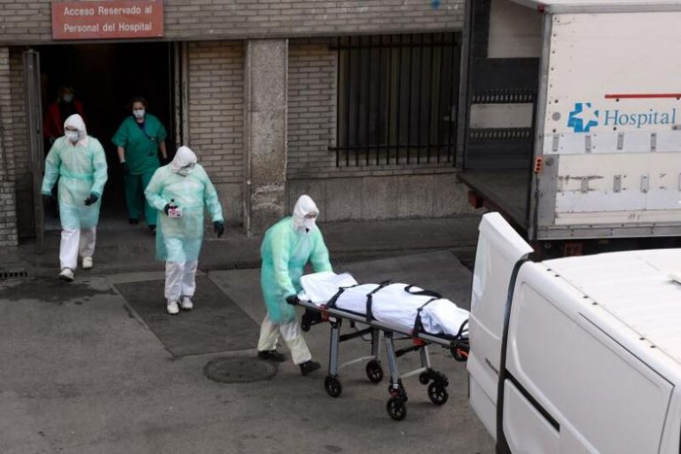 Virusolog, despre catastrofa COVID-19 din Spania: Exista un „plan de gripă”, dar nu a funcționat