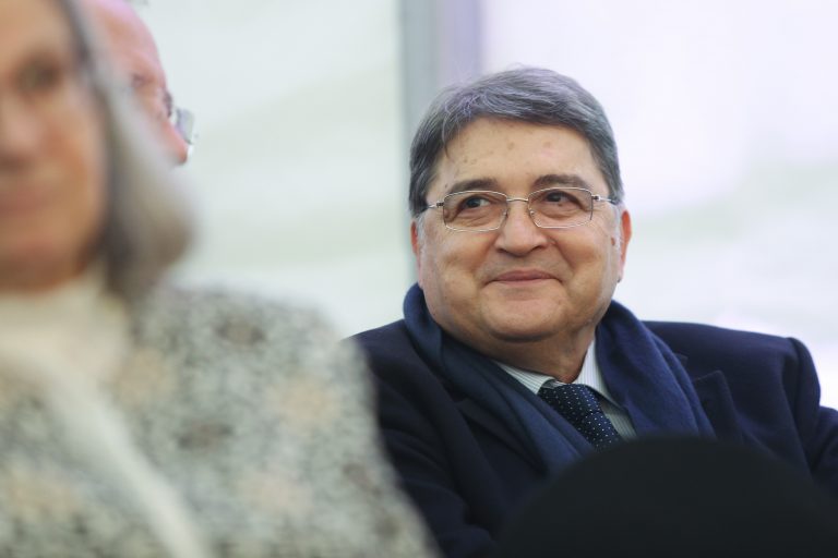 Emil Hurezeanu a declinat propunerea de a candida la Preşedinţie: Nu port pălării mai mari decât îmi permite capul