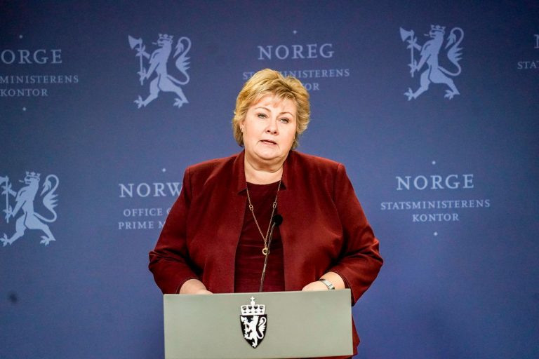 Norvegia a decis închiderea porturilor şi aeroporturilor