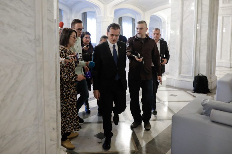 Orban: CCR s-a compromis. E nevoie de o Curte credibilă, nu de indivizi în complicitate cu PSD