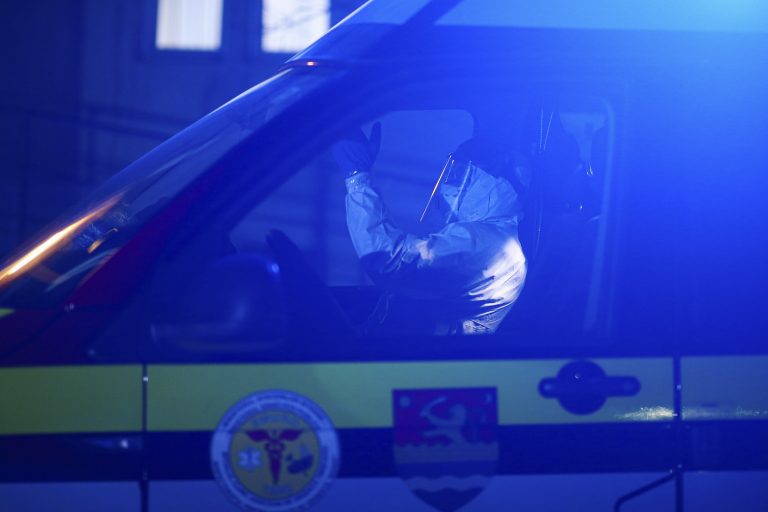 Infecțiile se mențin într-un număr periculos. Al doilea cel mai mare bilanț COVID de la debutul pandemiei