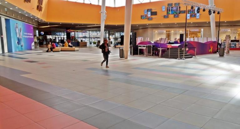 Coronavirus pandemic delays opening of new mall in southern Romania