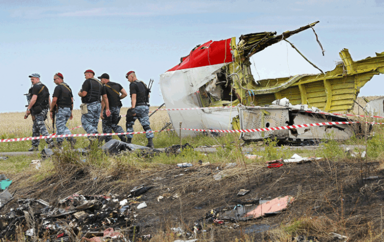 Putin ar fi autorizat transferul rachetei care a doborât zborul MH17 deasupra Ucrainei în 2014, dar nu sunt destule probe pentru continuarea anchetei
