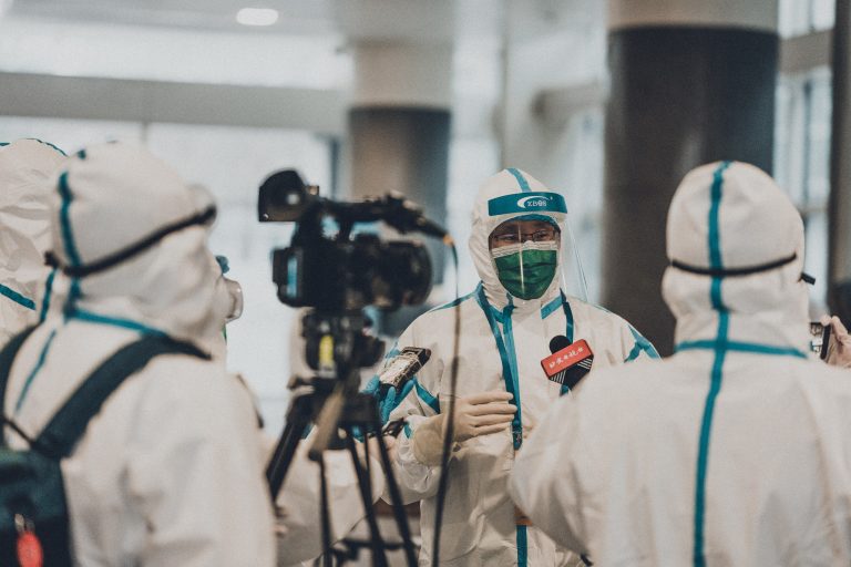Un medic sud-coreean explică metodele prin care țara sa a reușit să țină sub control pandemia de COVID-19
