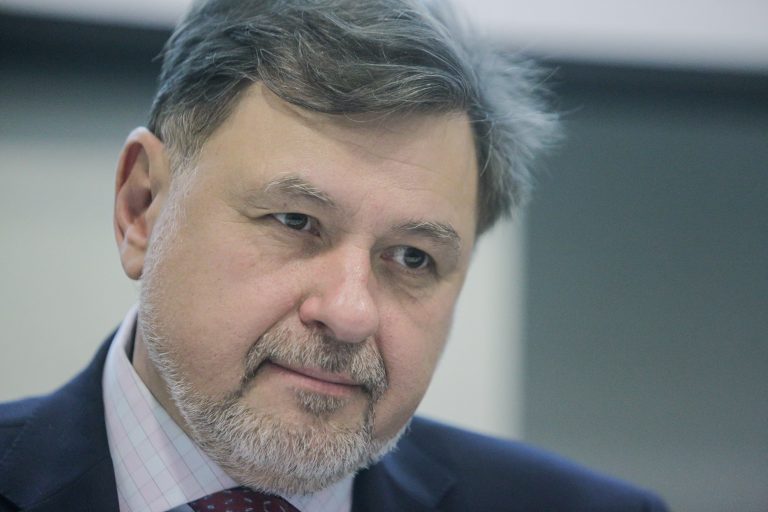Rafila: Transportul public, principala sursă de transmitere a coronavirusului, deschiderea școlilor nu a influențat numărul de cazuri