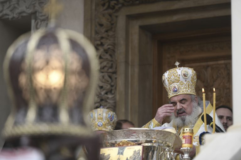 VIDEO | Slujba de Înviere de la Patriarhie. Mesaj al PF Daniel, în contextul pandemiei