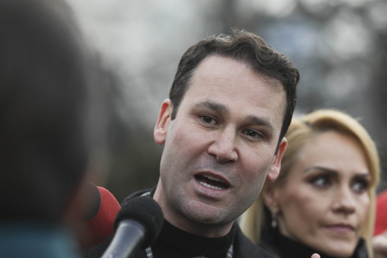 Robert Negoiță aruncă în aer PSD: Asta înseamnă reformare? Să propui la prezidențiale un om ca Viorica Dăncilă? Sunt atât de multe exemple de ticăloșenie…