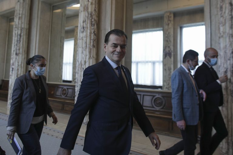 Orban, lămuriri: „După 15 mai vom păstra doar anumite restricţii pentru deplasarea în afara localităţii”