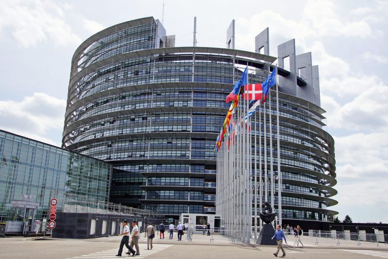 Dezbatere în Parlamentul European, marţi, despre tratamentul incorect în cadrul procedurii de extindere a spaţiului Schengen