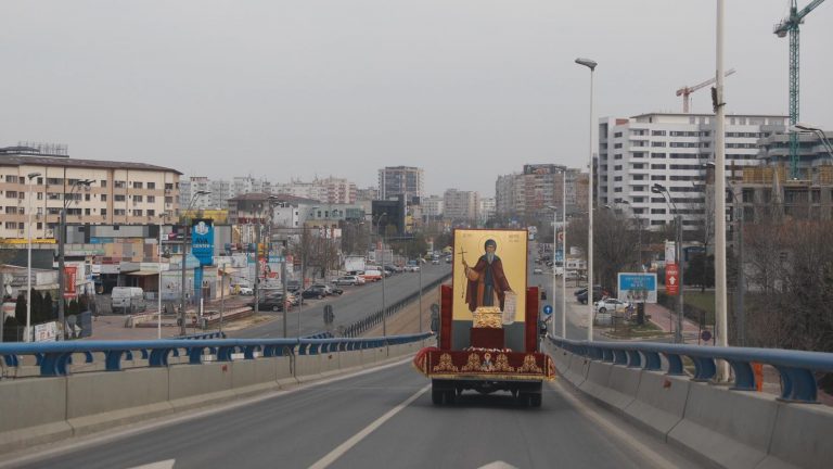 După două sute de ani de la ciuma bubonică, moaştele Sfântului Dimitrie cel Nou au fost scoase din nou pe străzile Capitalei