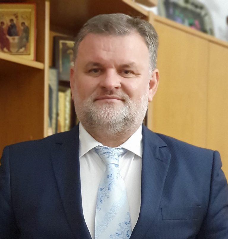 Apel al liderului rușilor lipoveni, după ce un preot bolnav de Covid-19 a ignorat măsurile de distanțare și a mers cu molifta
