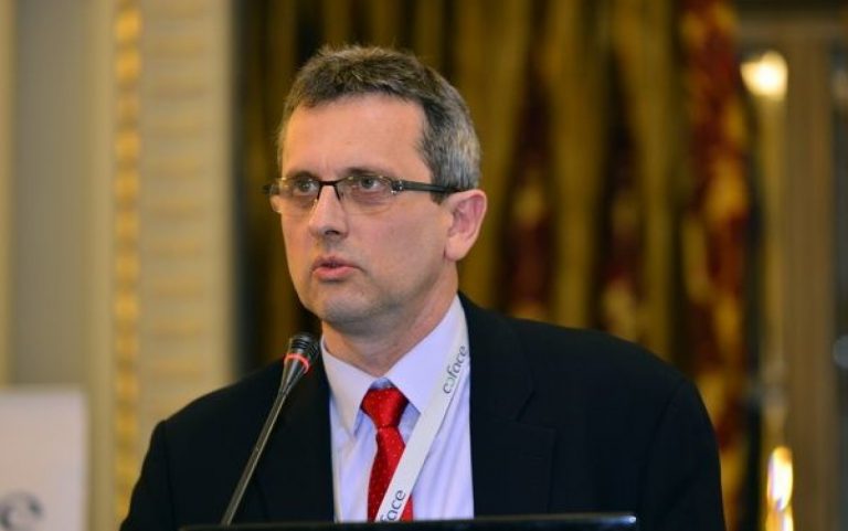 Lazea (BNR): Deficitul bugetar riscă să depăşească 6% din PIB la sfârşitul anului dacă nu se iau urgent o serie de măsuri