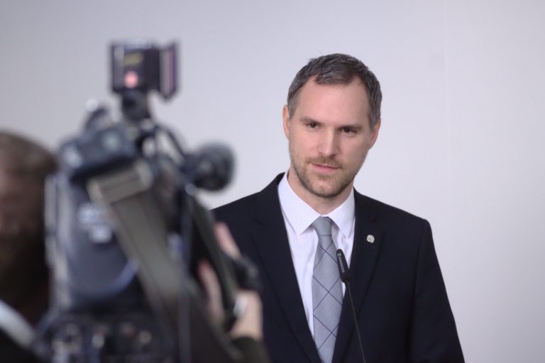 Cazul Skripal, reeditat la Praga? Primarul capitalei cehe, sub protecție specială, după sosirea, de la Moscova, a „Omului cu ricin”