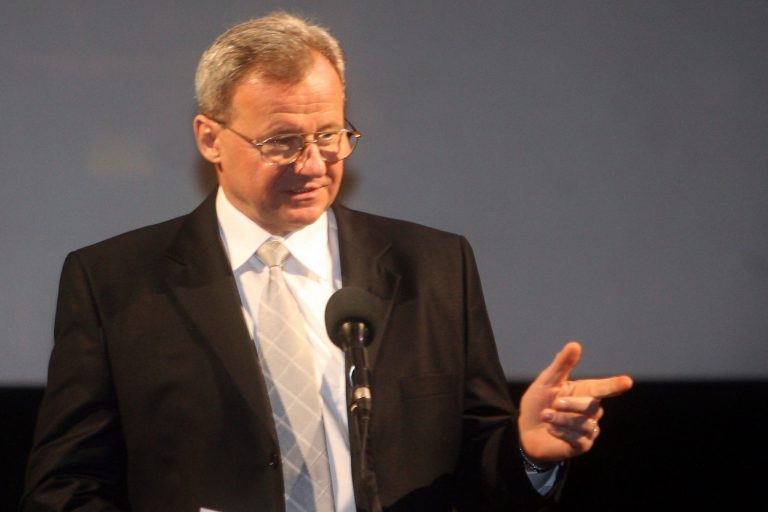 Gheorghe Borcean, președintele Colegiului Medicilor din România, i-ar cere compensații lui Merkel sau Macron pentru exodul doctorilor români