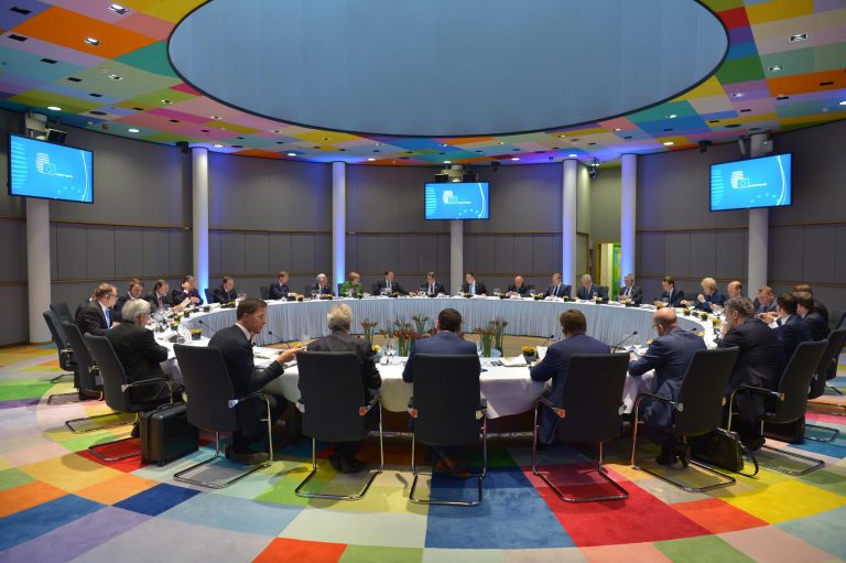 Consiliul European urmează să se pronunţe asupra cererilor de aderare ale Ucrainei, Republicii Moldova şi Georgiei