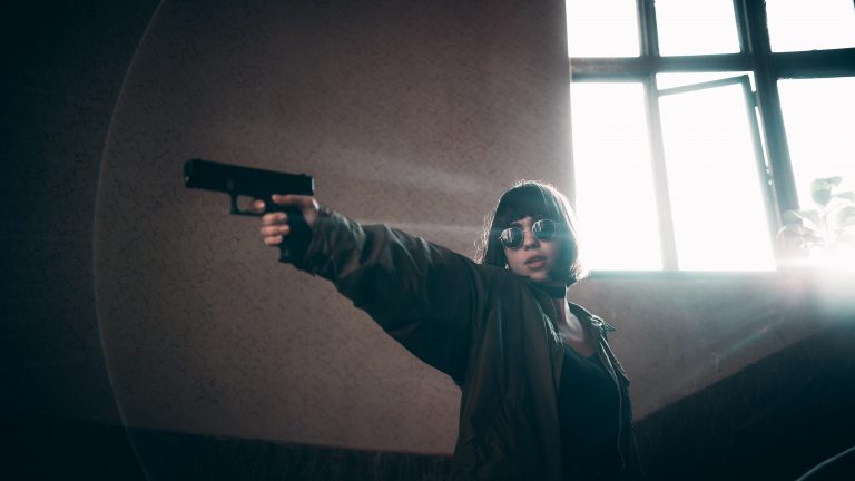 Coronavirusul „mexicanizează” Ungaria. Viktor Orban își sporește puterile, iar cetățenii iau cu asalt magazinele de arme, care se vând ca „făina și zahărul”