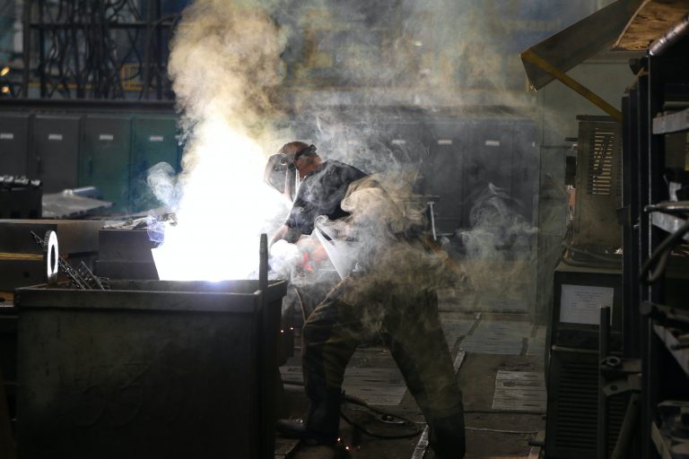 Performanță peste aşteptări a economiei germane, pe fondul restricţiilor anti-Covid