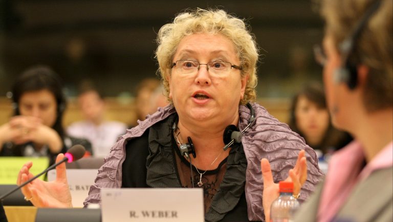 Renate Weber și judecătorii CCR vor rămâne fără pensii speciale. Precizările lui Florin Roman