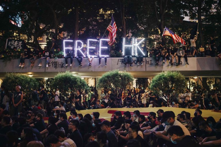 Se ascut cuțitele în dosarul Hong Kong. Pompeo vorbește de sfârșitul autonomiei. China blochează o reuniune de urgență a ONU