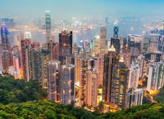 Odinioară un loc excelent pentru a face și a cheltui bani, Hong Kong începe să recupereze teren