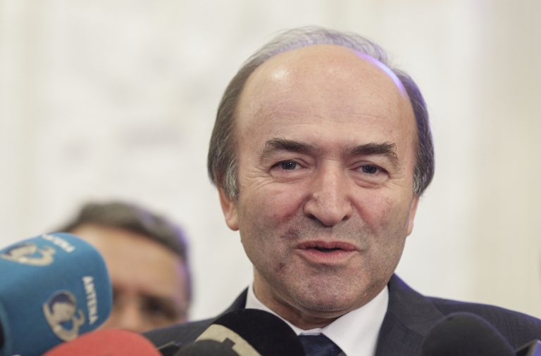 VIDEO | Tudorel Toader se ferește să pronunțe numele Codruței Kovesi. Sustine doar că a avut relații bune cu „doamna”