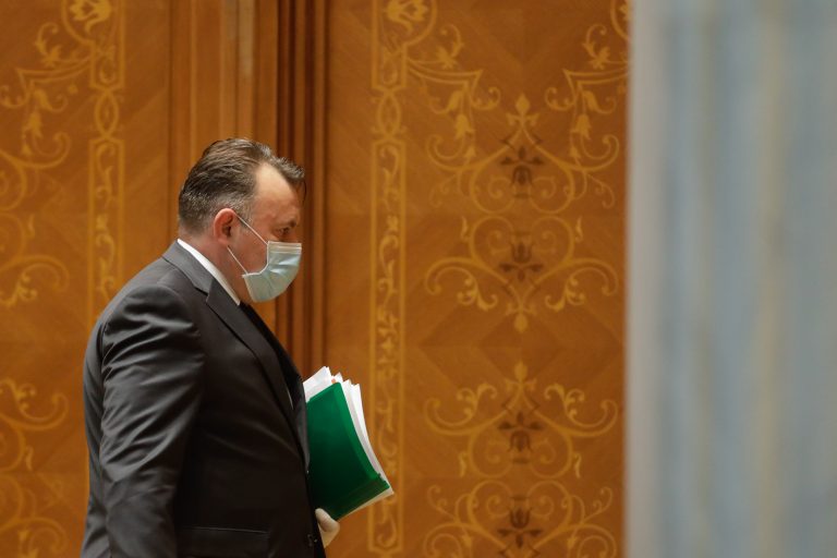 Nelu Tătaru: Ajungem la 1.000 de cazuri pe zi. La 3 cazuri noi la mia de locuitori, se poate ajunge la carantinarea acelei zone