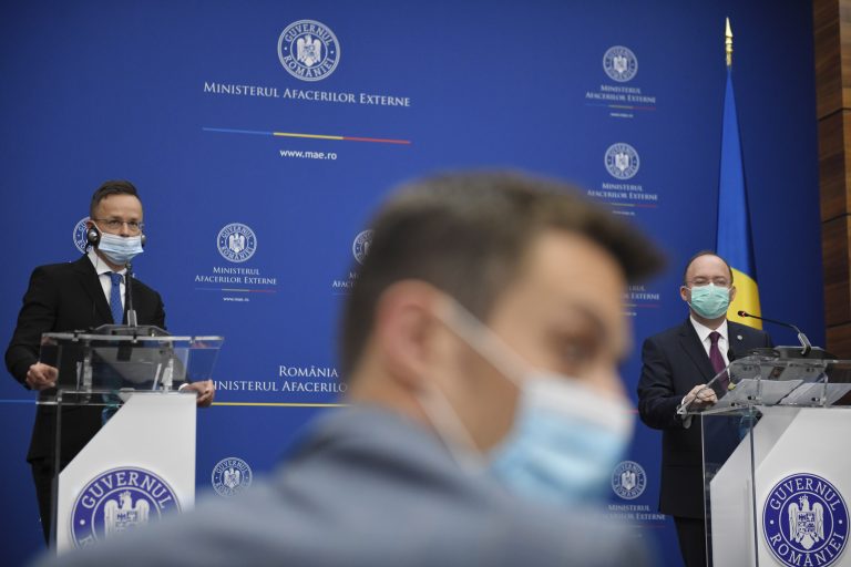 Aurescu: România, interesată să ieşim din logica confruntării. Szijjarto: E mai bine să fim în relaţii bune decât rele