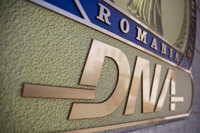 Mita uriașă cerută de polițistul de la Parchetul General l-ar viza pe omul de afaceri implicat în celebru scandal al Loganurilor de 70.000 de euro