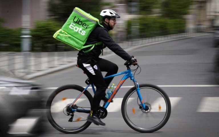 Uber Eats se retrage din România și din alte șase țări