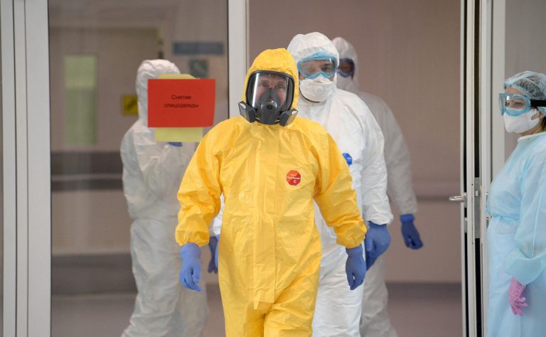 Alertă OMS: Ultimul milion de cazuri, atins de 10 ori mai repede ca primul. Următoarea pandemie, teribilă