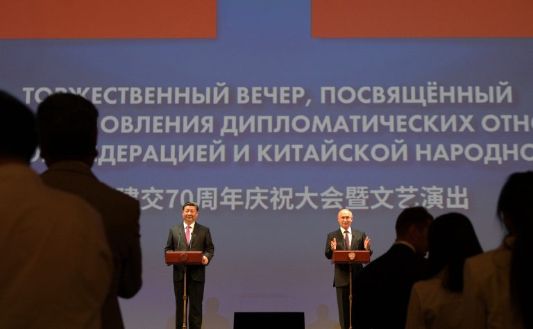Impactul geopolitic al Covid-19 pentru România. Cum pot fi abordați cei doi „demoni” de la Răsărit
