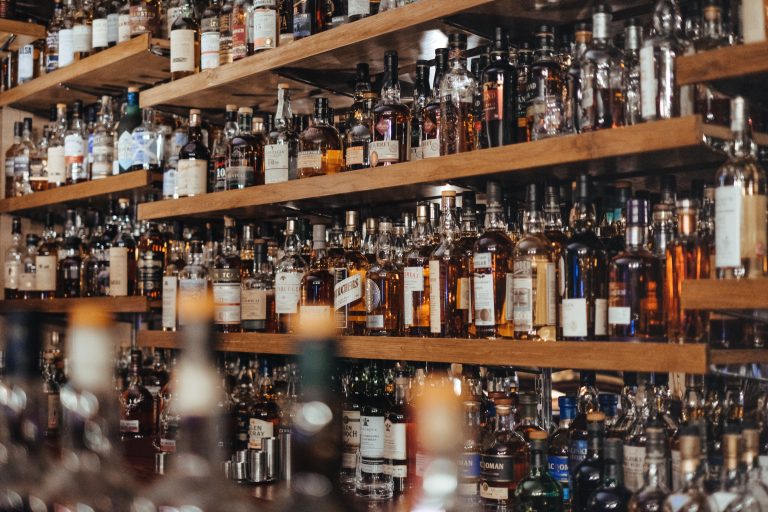Pandemia a provocat în Mexic și o „epidemie” de alcool contrafăcut, care a dus până acum la moartea a 138 de persoane
