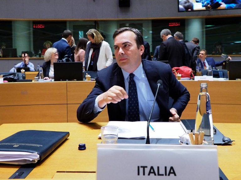 Italia refuză contrapropunerea la planul de relansare franco-german făcută de Austria şi alte trei state din UE