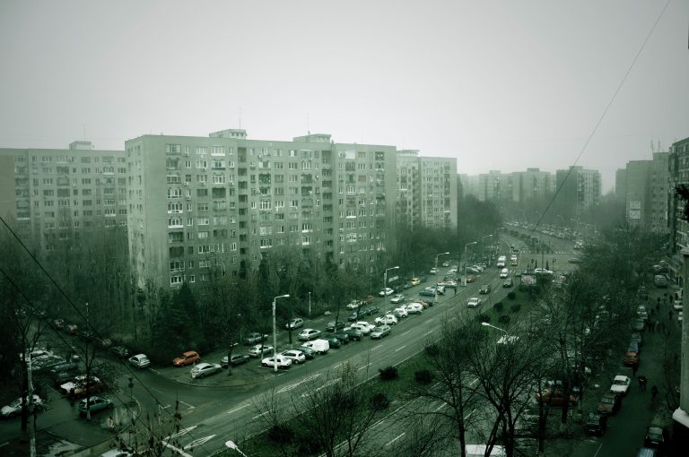 Scăderea sumelor de bani trimise de emigranți acasă va adânci criza în Europa de Est și Balcani