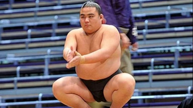 Shobushi, un luptător de sumo, a fost ucis de noul coronavirus la doar 28 de ani