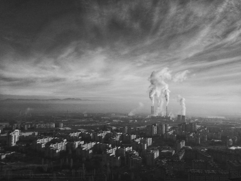 Studiu: 11.000 de decese evitate în Europa în urma reducerii poluării atmosferice pe fondul restricțiilor anti-COVID-19
