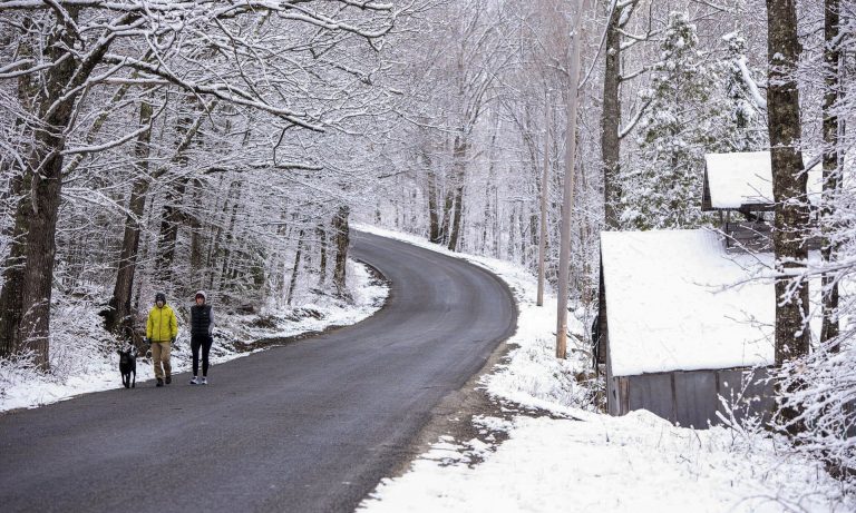 VIDEO | Ninge în New York, în luna mai. Cea mai mică temperatură înregistrată în ultimii 43 de ani