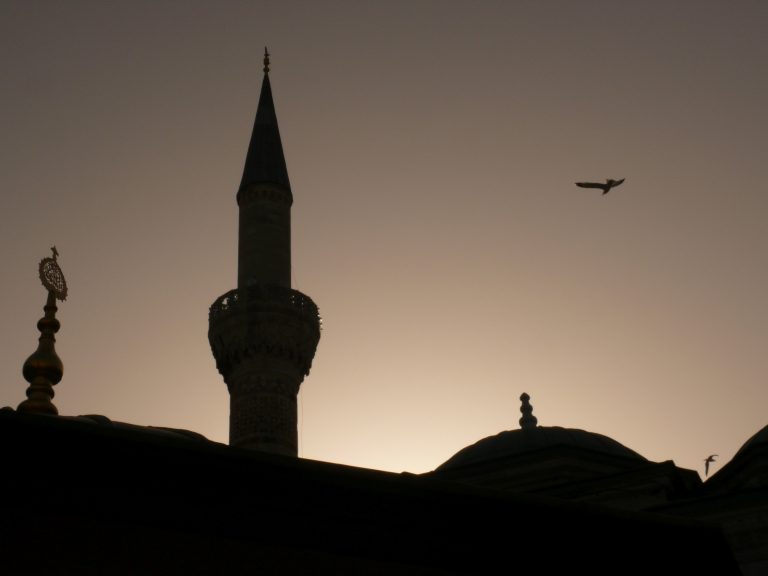 VIDEO | Cântecul „Bella Ciao” a răsunat în mai multe moschei din Turcia după un „sabotaj” informatic