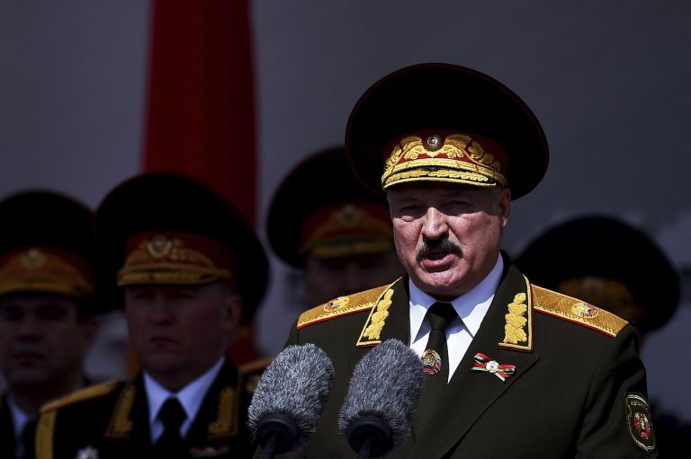 „Va supraviețui Belarusul?” Lukașenko acuză opoziția că planifică un „masacru” pe străzile din Minsk