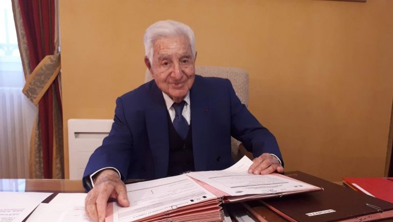 Candidat la primărie la  94 de ani