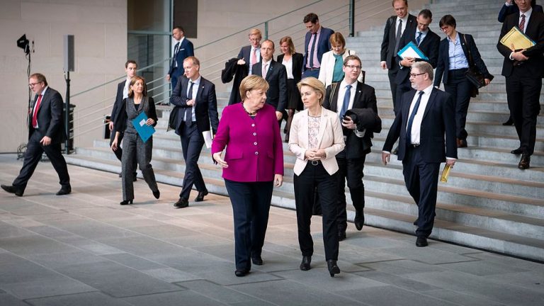De ce a mizat Merkel, 15 ani, pe „Germany first”, nu pe Europa și marea cotitură pe care ar putea-o face. Ce schimbă Ursula von der Leyen
