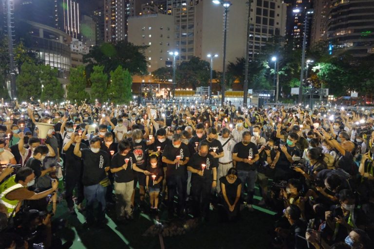 Lovitură de teatru: Japonia întoarce spatele Statelor Unite în dosarul exploziv al Hong Kongului