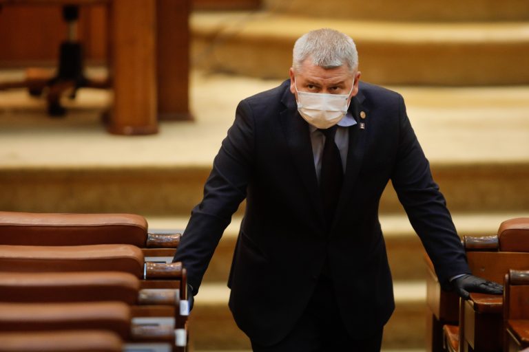 Liderul deputaților PNL: De ce tace CSM în cazul fetei incendiate de criminalul liberat condiționat?