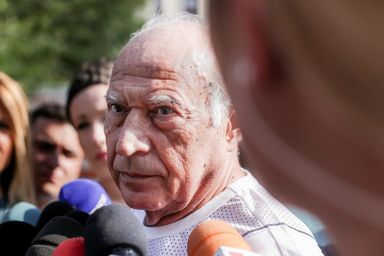 Voiculescu și-a cumpărat grup parlamentar